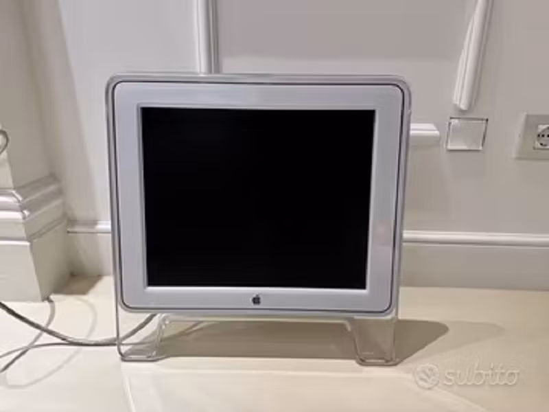 Đây là sản phẩm hiếm hoi còn trụ lại sau cuộc "đại phẫu" danh mục sản phẩm do Steve Jobs thực hiện.