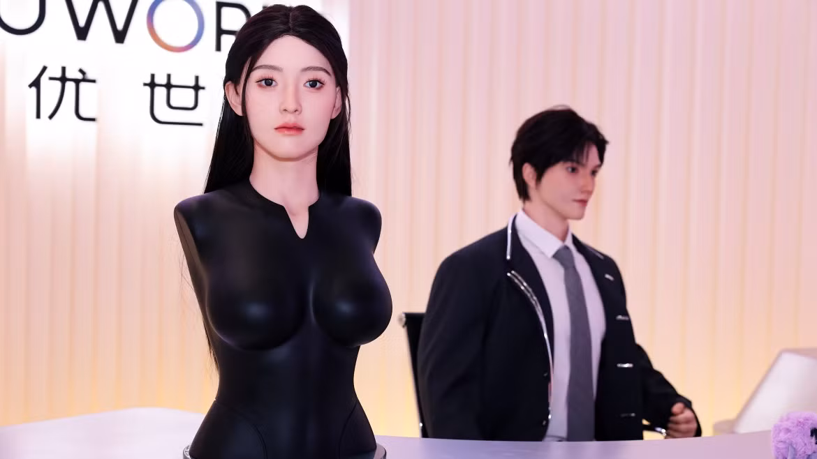 Giới quan sát nhận định robot AI đồng hành như U1 series có thể vẫn là một sản phẩm xa xỉ dành cho nhóm khách hàng ngách, nhưng thành công ban đầu của UBTECH cũng cho thấy cuộc đua công nghệ trong tương lai sẽ không chỉ xoay quanh việc robot làm được gì, mà còn là khả năng đáp ứng những nhu cầu cảm xúc ngày càng lớn của con người trong xã hội hiện đại.