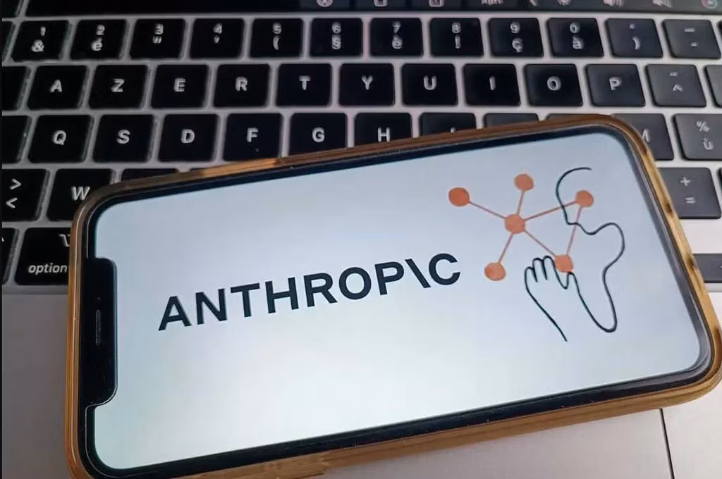 Dù Anthropic hiện chưa đưa ra bình luận chính thức, vụ kiện với giá trị tranh chấp vượt 5 triệu USD được xem là phép thử lớn đối với toàn ngành AI trả phí, nơi người dùng ngày càng đòi hỏi sự minh bạch về quyền lợi, hạn mức sử dụng và giá trị thực nhận tương xứng với số tiền họ bỏ ra.Bỏ 200 USD/tháng vẫn hết quota, Anthropic bị kiện tập thể.