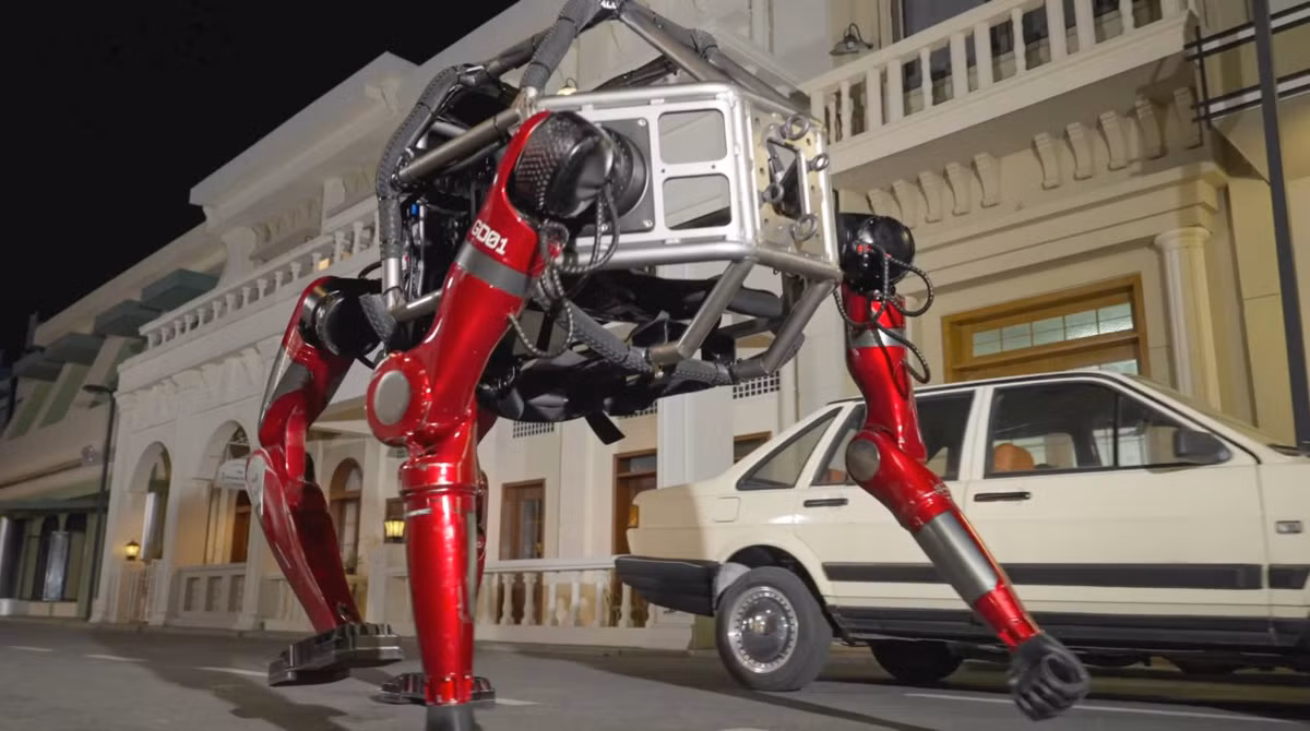 Khác với các robot hình người thông thường, GD01 được thiết kế như một “Gundam ngoài đời thật” khi cho phép phi công điều khiển trực tiếp từ khoang lái đặt trong phần thân bụng, đồng thời có thể sử dụng đôi tay cơ khí khổng lồ để phá dỡ vật cản hoặc thao tác trong môi trường nguy hiểm.