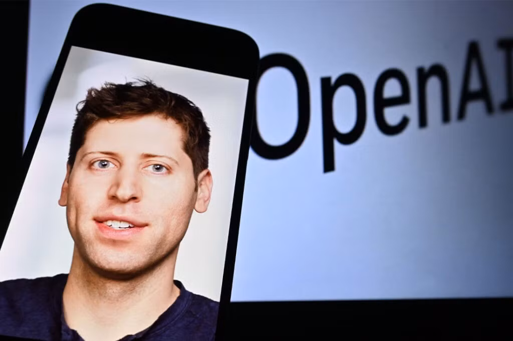 Sam Altman tiết lộ Simo sẽ giám sát nhiều ứng dụng mới, không chỉ dừng lại ở chatbot ChatGPT.