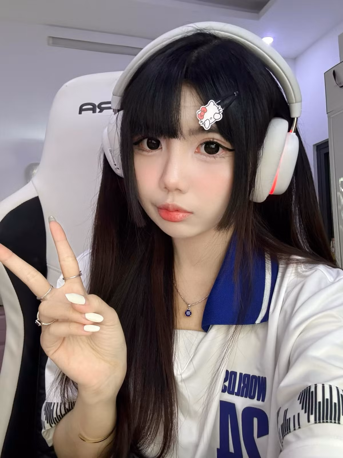 Chỉ một hành động nhỏ nhưng đủ để Hà Phương Boo ghi điểm tuyệt đối nhờ sự tinh tế và hiểu tâm lý fan.