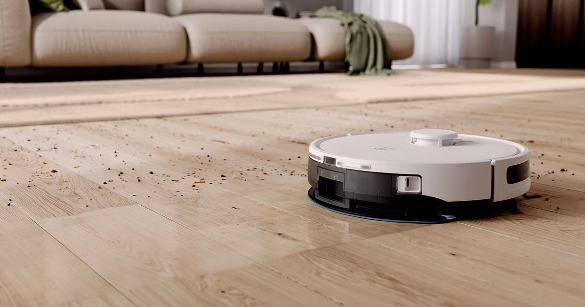 Robot lau nhà ngày càng phổ biến nhưng nhiều người lại gặp nghịch lý: càng lau, không gian càng xuất hiện mùi tanh khó chịu.