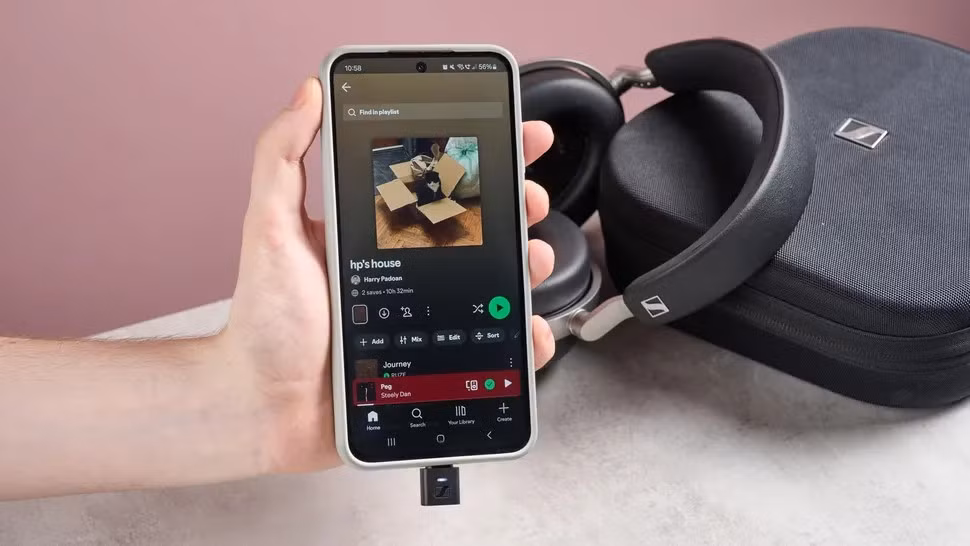 Tai nghe hỗ trợ phát nhạc ở độ phân giải 24-bit/96 kHz qua cả kết nối USB-C lẫn jack 3,5 mm