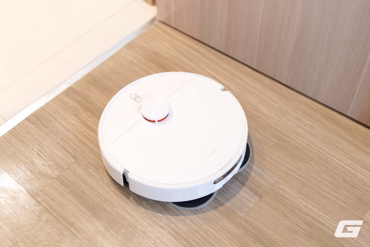 Hệ thống điều hướng laser LDS 360 độ giúp robot quét bản đồ chính xác, di chuyển theo lộ trình khoa học thay vì chạy ngẫu nhiên, đồng thời hỗ trợ điều khiển qua ứng dụng.(Ảnh: Genk)