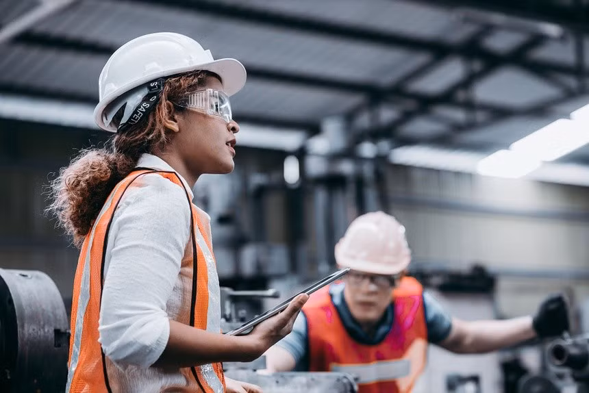 Các công việc liên quan đến lao động chân tay hoặc tương tác con người sẽ tồn tại lâu hơn.