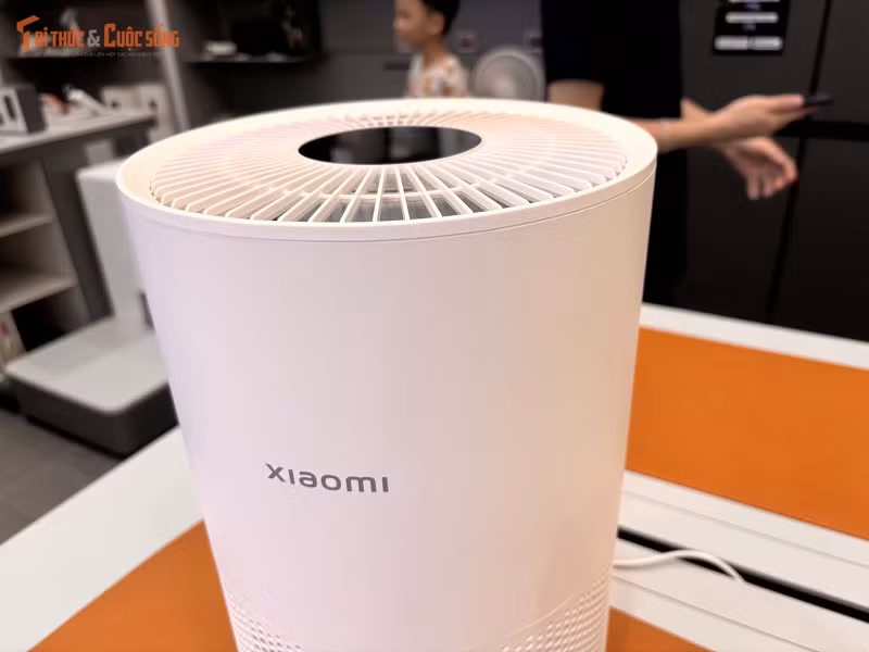 Theo thông tin sản phẩm, màng lọc có khả năng loại bỏ 99,97% các hạt có kích thước từ 0,3 micromet, kết hợp cấu trúc sợi PP giúp tăng lượng không khí đi qua bộ lọc.