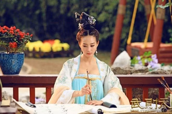 Hình tượng Từ Huệ được xây dựng trên phim ảnh.