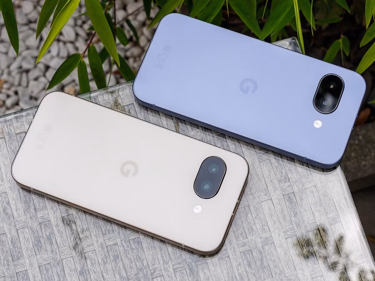 3. Google Pixel 9a nặng 186g, thiết kế tối giản nhưng vẫn đảm bảo hiệu năng ổn định.