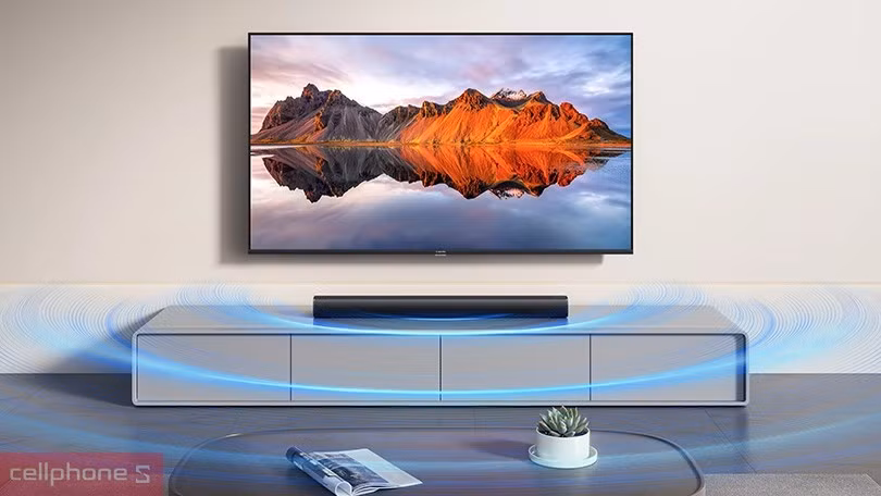  Xiaomi Redmi Soundbar ghi điểm nhờ thiết kế gọn gàng, công suất 30W và khả năng làm lời thoại rõ ràng hơn so với loa TV tích hợp. (Ảnh: CellphoneS)