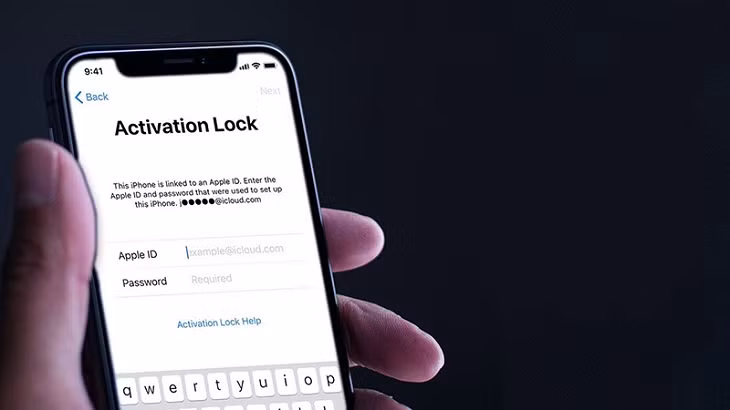 Bên cạnh đó, việc kiểm tra tài khoản iCloud, số IMEI và ưu tiên lựa chọn các cửa hàng uy tín có chế độ bảo hành minh bạch cũng là yếu tố quan trọng giúp người dùng hạn chế rủi ro, từ đó sở hữu được một chiếc iPhone cũ chất lượng với mức giá hợp lý và trải nghiệm sử dụng không thua kém quá nhiều so với các mẫu máy mới trên thị trường.