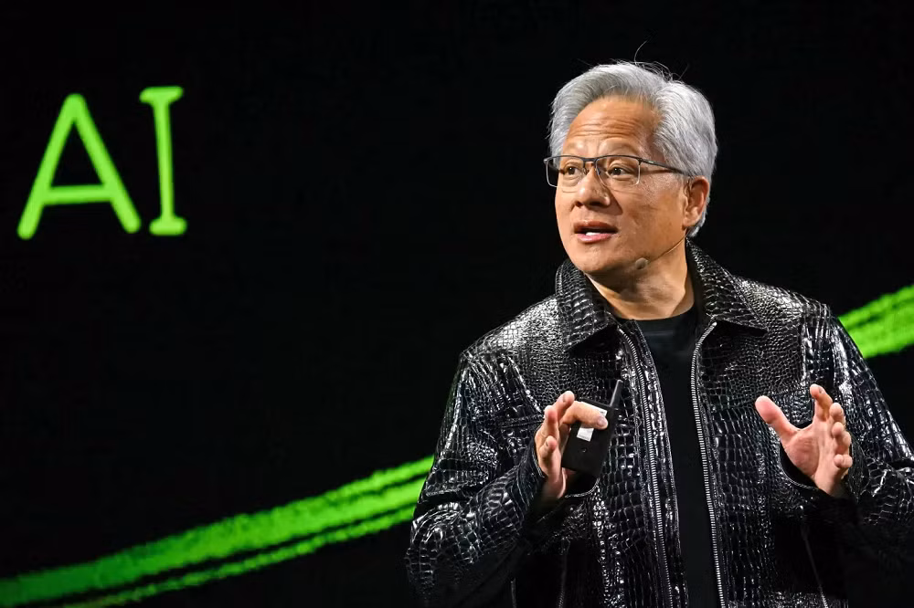 Tuy nhiên, CEO Nvidia Jensen Huang tin AI sẽ tạo ra công việc lương cao và thúc đẩy các ngành nghề tay nghề cao.