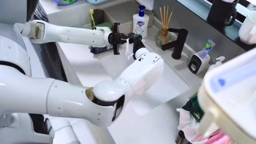 Theo đại diện Hubei Giga World Robot, điểm nổi bật nhất của SeeLight S1 là khả năng thực hiện một chuỗi tác vụ dài và phức tạp trong môi trường gia đình luôn thay đổi thay vì chỉ lặp đi lặp lại một hành động đơn lẻ như nhiều thiết bị tự động hiện nay.