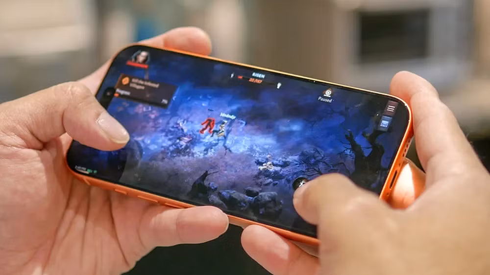 Giá iPhone 17 Pro từ 34,79 triệu đồng, cao hơn khoảng 6 triệu đồng so với iPhone 16 Pro.