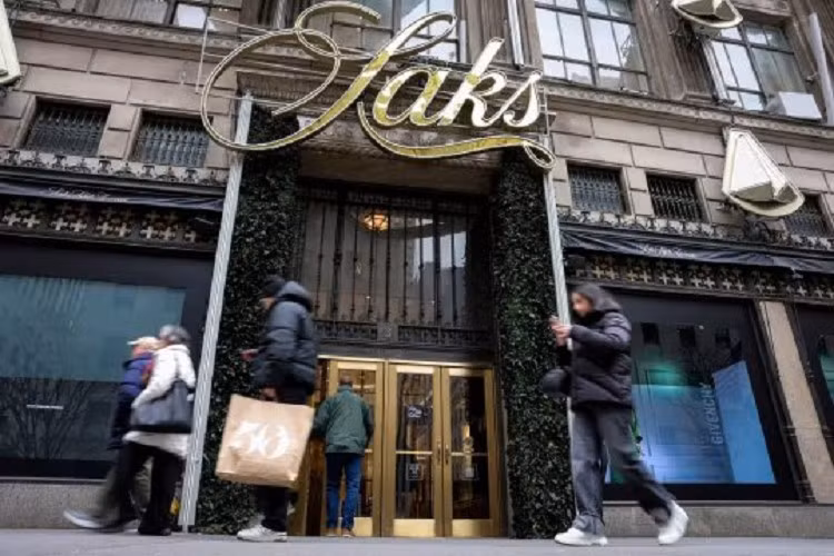 Vụ phá sản của Saks Global đã chính thức chấm dứt mối quan hệ hợp tác đầy tham vọng giữa Amazon và chuỗi bách hóa hơn 100 năm tuổi.