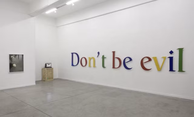 Tên tuổi của anh còn gắn liền với câu nói nổi tiếng "Don't be evil" (Đừng trở thành ác quỷ), khẩu hiệu được đề xuất trong một cuộc họp nội bộ năm 2000 và sau đó trở thành triết lý kinh doanh mang tính biểu tượng của Google suốt gần hai thập kỷ.