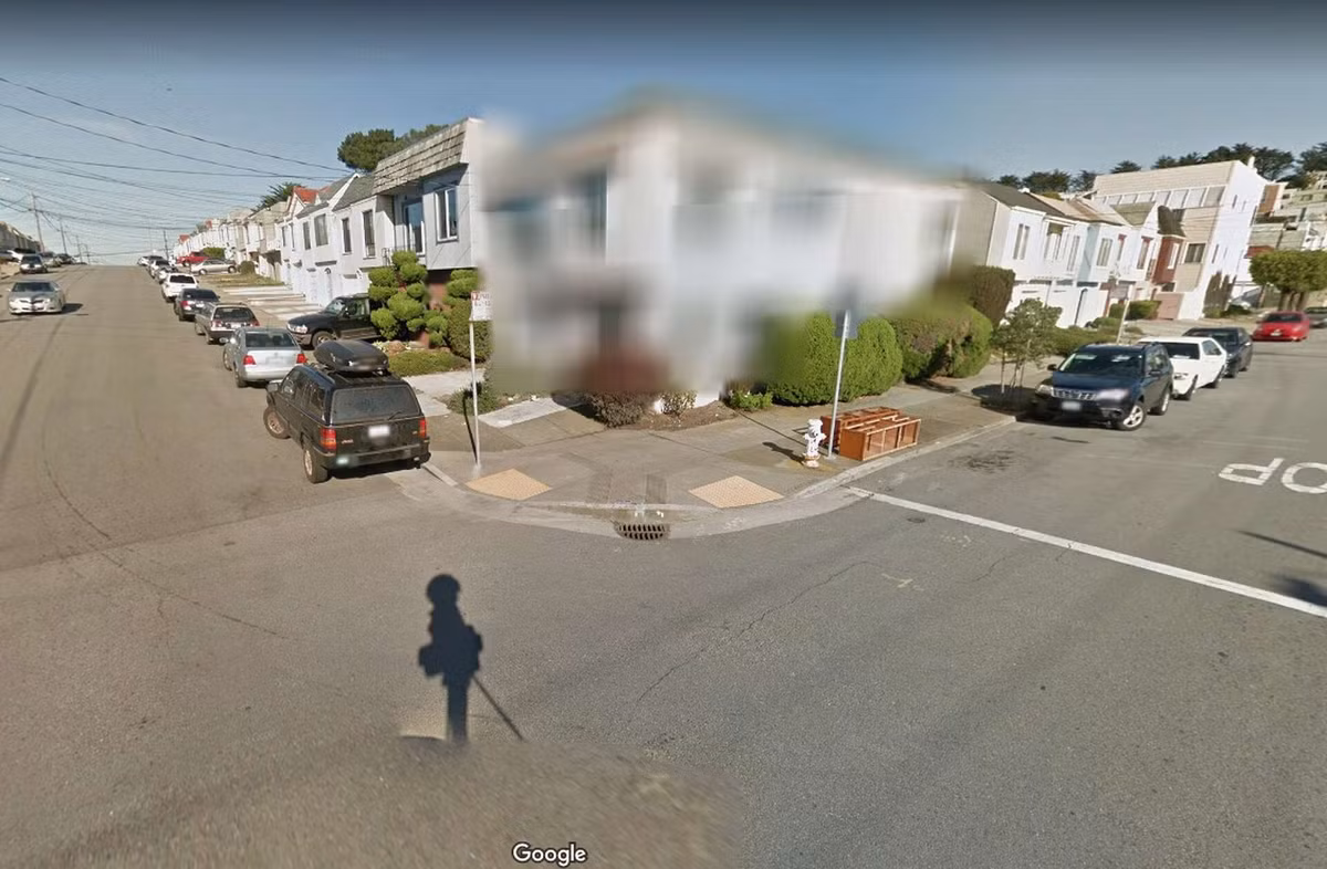 Kẻ gian có thể kết hợp hình ảnh Street View với thông tin cá nhân trên mạng xã hội để lên kế hoạch trộm cắp cực kỳ chính xác.