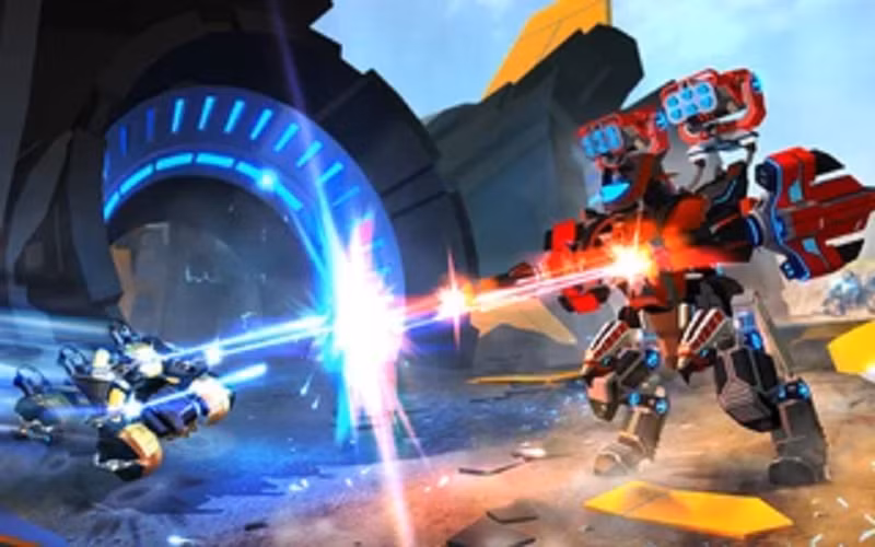 Sức hút lớn nhất của Robocraft nằm ở cảm giác tự thiết kế, chỉnh sửa rồi thử nghiệm chiến thuật mới liên tục, tuy nhiên sau nhiều năm cập nhật thiếu ổn định và sự thay đổi xu hướng của cộng đồng, trò chơi dần đánh mất lượng người chơi đông đảo như thời kỳ đỉnh cao.