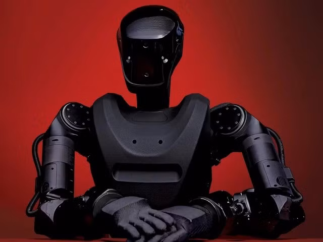 Đây là mẫu robot được thiết kế không chỉ cho công nghiệp nặng mà còn để triển khai trực tiếp trong các nhiệm vụ quân sự nguy hiểm.