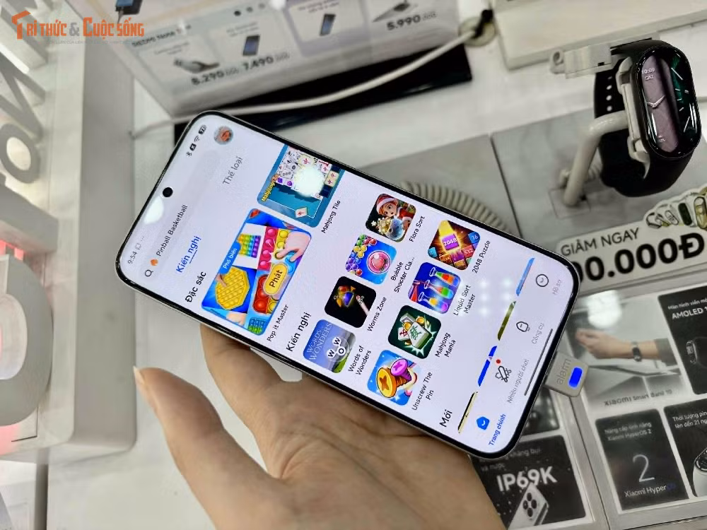 Với sự kết hợp giữa thiết kế mới, màn hình chất lượng cao, hiệu năng ổn định và thời lượng pin ấn tượng, POCO M8 Pro cho thấy tham vọng vượt khỏi giới hạn của một smartphone tầm trung, hướng đến trải nghiệm toàn diện hơn cho người dùng trong năm 2026.