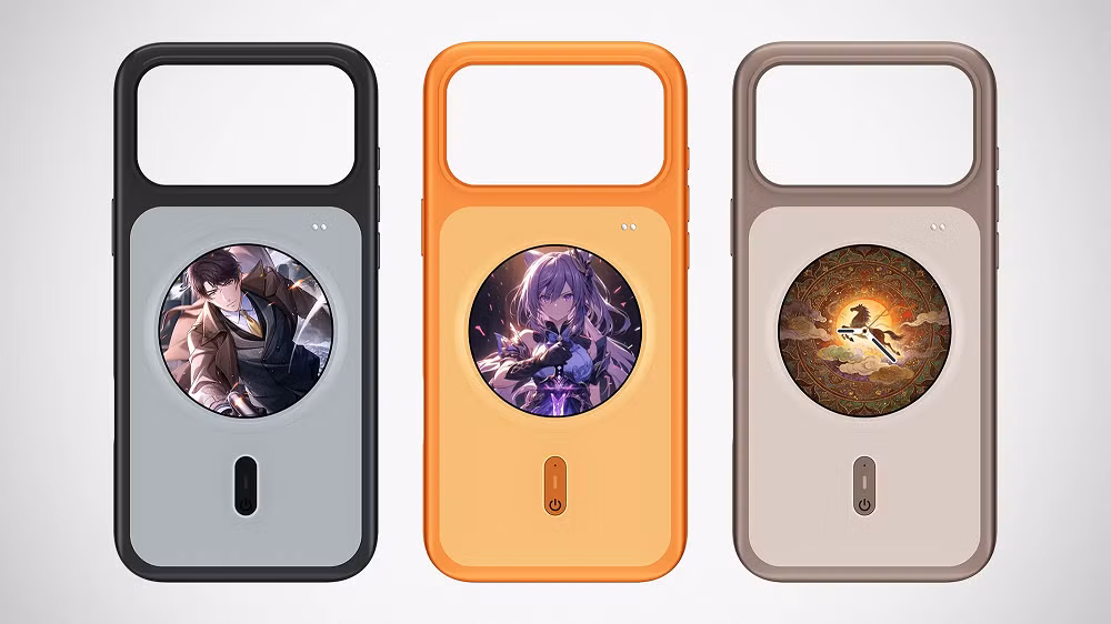 Một tính năng đáng chú ý khác là khả năng sạc ngược, cho phép VisionCase lấy nguồn điện trực tiếp từ iPhone thông qua cáp kết nối, đồng thời hỗ trợ hiển thị văn bản cuộn tùy chỉnh với nhiều màu sắc và hiệu ứng sinh động, giúp người dùng cá nhân hóa thiết bị theo phong cách riêng.