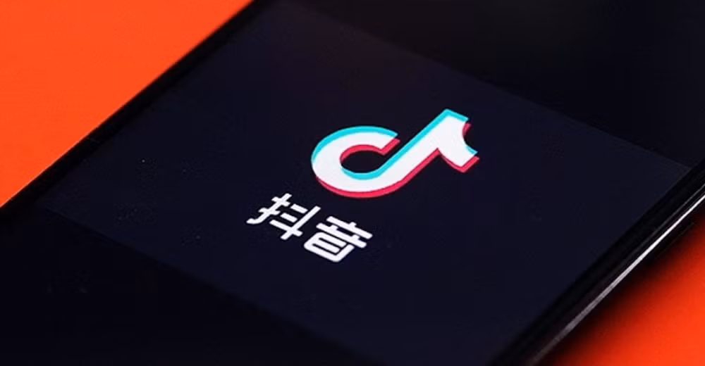 Douyin đã trở thành chợ trực tuyến sôi động, nơi video sản phẩm và livestream bán hàng tạo ra giá trị giao dịch 580 tỷ USD.
