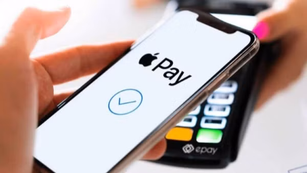 Ở mảng thanh toán, nền tảng Apple Pay cùng công nghệ StoreKit đã bảo vệ hơn 5,4 triệu thẻ tín dụng bị đánh cắp khỏi các giao dịch bất hợp pháp, cho thấy Apple đang ngày càng biến App Store thành một trong những hệ sinh thái số an toàn nhất thế giới.