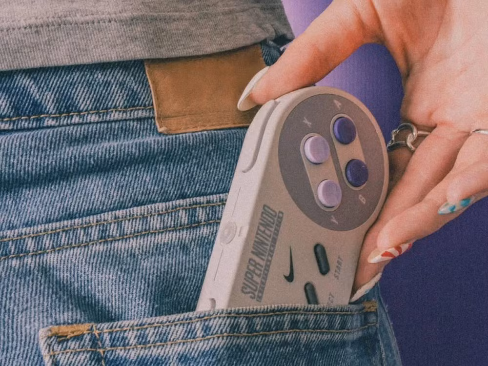 Bonzanini cho biết đây là cách tôn vinh văn hóa sneaker và lịch sử SNES.