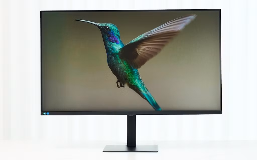 Samsung ViewFinity S8 37 inch được giới thiệu như một chuẩn mực mới cho màn hình làm việc.