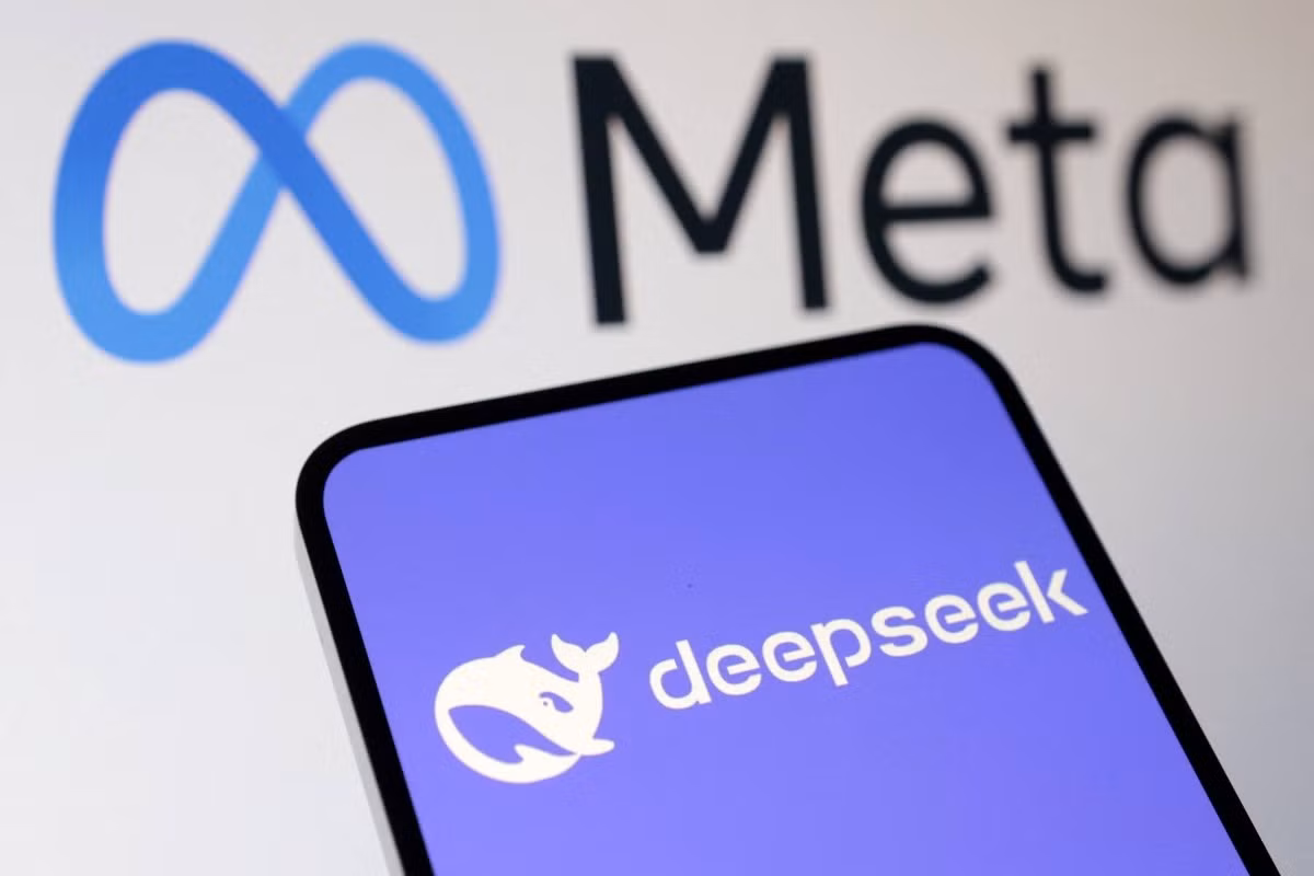 DeepSeek R1 ra mắt đầu 2025 với kiến trúc Mixture-of-Experts (MoE) hiệu quả đã khiến Meta choáng váng vì bất ngờ.