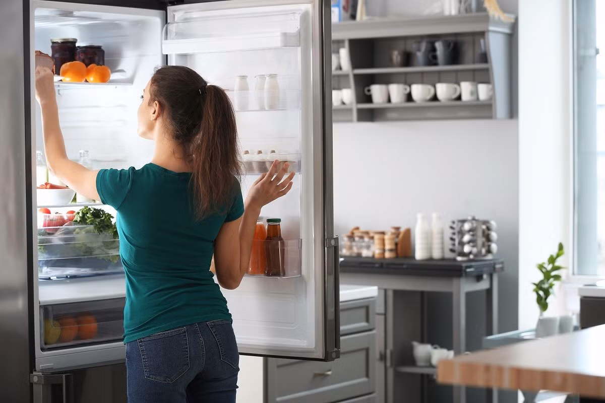 Thực hiện đều đặn các mẹo nhỏ trên sẽ giúp giảm tiền điện mỗi tháng mà vẫn đảm bảo bảo quản thực phẩm tốt.