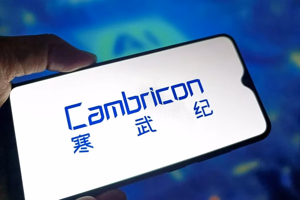 Bắc Kinh buộc các cơ quan và doanh nghiệp ưu tiên chip nội địa, giúp cổ phiếu Cambricon tăng hơn 765%.