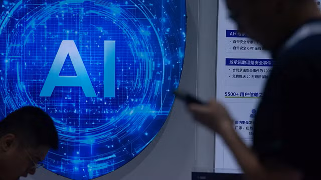 Theo nhiều chuyên gia, lợi thế lớn nhất của các startup AI Trung Quốc hiện nay chính là khả năng phát triển những mô hình mạnh nhưng giá rẻ nhờ chiến lược hỗ trợ dài hạn từ chính phủ, cùng định hướng ưu tiên mã nguồn mở để nhanh chóng mở rộng hệ sinh thái và thu hút cộng đồng nhà phát triển trên phạm vi toàn cầu.