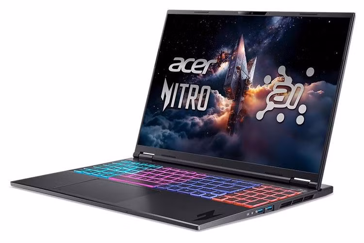 Trong khi đó, Nitro ProPanel AN16S-61 là mẫu laptop gaming cao cấp hướng tới game thủ hardcore và AI Creator với sức mạnh đến từ RTX 5070 kết hợp Ryzen AI 9 365, cho khả năng xử lý các tựa game AAA nặng, ray tracing cũng như tăng tốc các tác vụ AI như chỉnh sửa video, xử lý hình ảnh và livestream chuyên nghiệp.