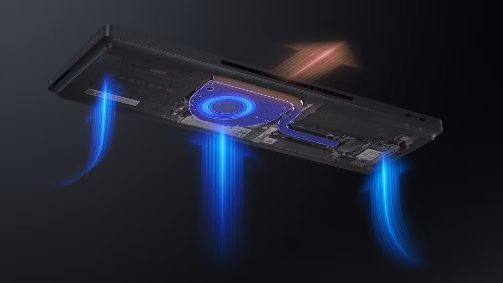 Toàn bộ phần cứng, từ chip AMD Ryzen AI 300, RAM, SSD đến quạt tản nhiệt, loa và cổng kết nối đều được tích hợp ngay dưới bàn phím.