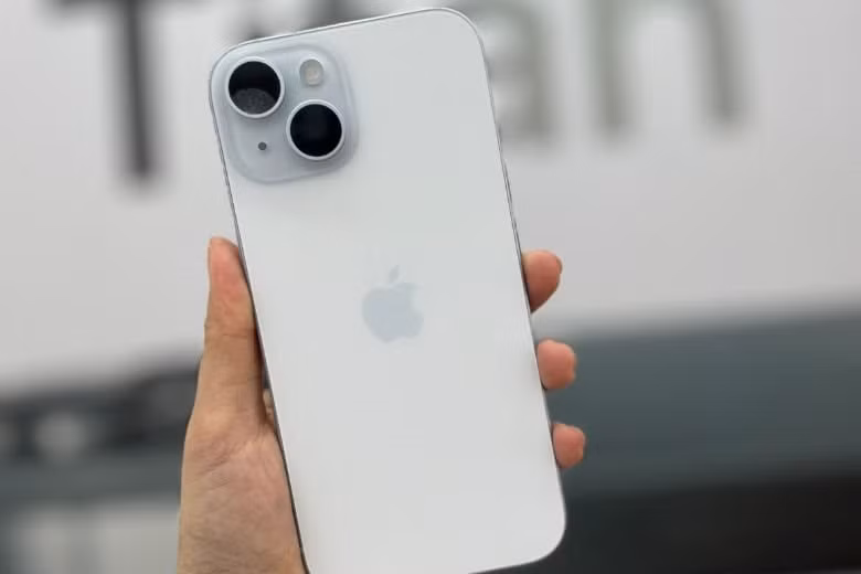 Một chuyên gia công nghệ vừa gây chú ý khi chia sẻ cách giải phóng tới 47GB dung lượng trên iPhone chỉ trong khoảng 10 phút, qua đó giúp thiết bị hoạt động ổn định, giảm tình trạng giật lag và tránh phải chi hàng chục triệu đồng để mua điện thoại mới, trong bối cảnh ngày càng nhiều người dùng gặp cảnh báo bộ nhớ đầy khiến việc chụp ảnh, cài đặt ứng dụng hay cập nhật hệ điều hành gặp khó khăn.