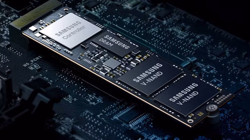 SMIC xác nhận nhiều đơn hàng smartphone bị hoãn giao do thiếu hụt chip nhớ nghiêm trọng.