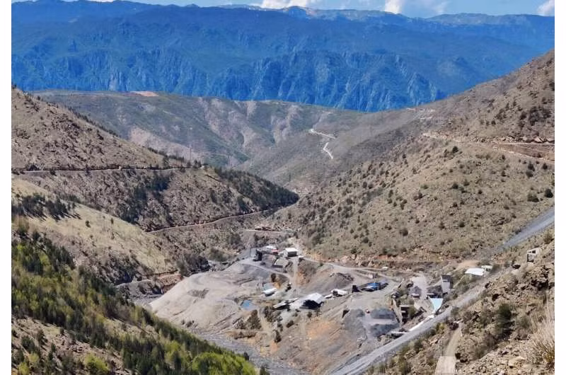 Một khối ophiolite tại Albania đã được xác định có trữ lượng hydro lớn trong năm 2024.(Ảnh:Phys.org)