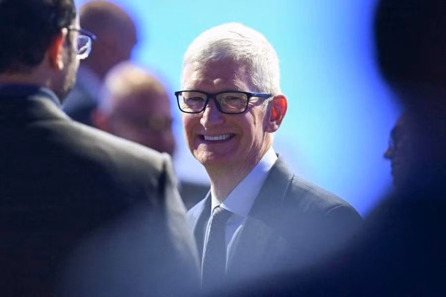 Việc Tim Cook tuyên bố rời vị trí CEO của Apple vào ngày 1/9 đánh dấu cột mốc khép lại một trong những nhiệm kỳ lãnh đạo thành công nhất lịch sử ngành công nghệ toàn cầu.