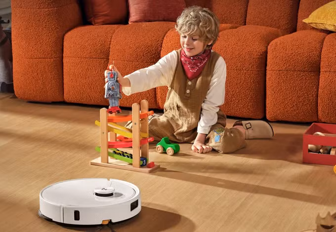 Với Qrevo 2 Pro, Roborock cho thấy khoảng cách giữa robot hút bụi tầm trung và flagship đang dần được thu hẹp khi những công nghệ tự động hóa hiện đại ngày càng trở nên phổ biến, mở ra xu hướng mới cho thị trường, nơi giá trị của sản phẩm không chỉ được quyết định bởi bảng thông số mà còn nằm ở khả năng mang lại trải nghiệm sử dụng tiện lợi, thông minh và tiết kiệm thời gian cho người dùng.