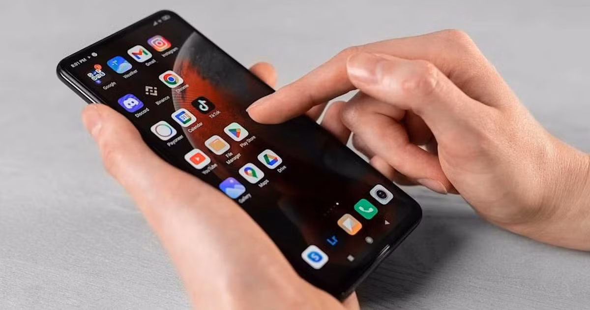 Anh chỉ mất 10 phút nhưng kết quả là chiếc máy chạy mượt mà hơn hẳn.