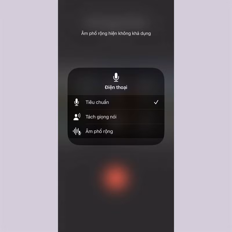 Một trong số đó là Voice Isolation, giúp lọc tiếng ồn khi gọi điện để giọng nói rõ ràng hơn ngay cả ở môi trường đông đúc.