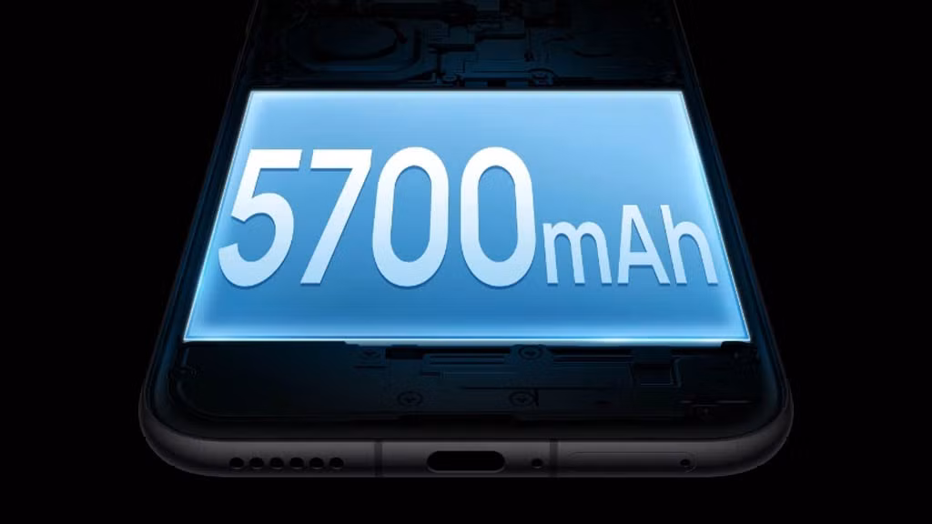 Dù Huawei trang bị viên pin lớn tới 5.700 mAh và sạc nhanh 100W, máy lại bị giới hạn bởi chip Kirin 9020 đã lỗi thời.