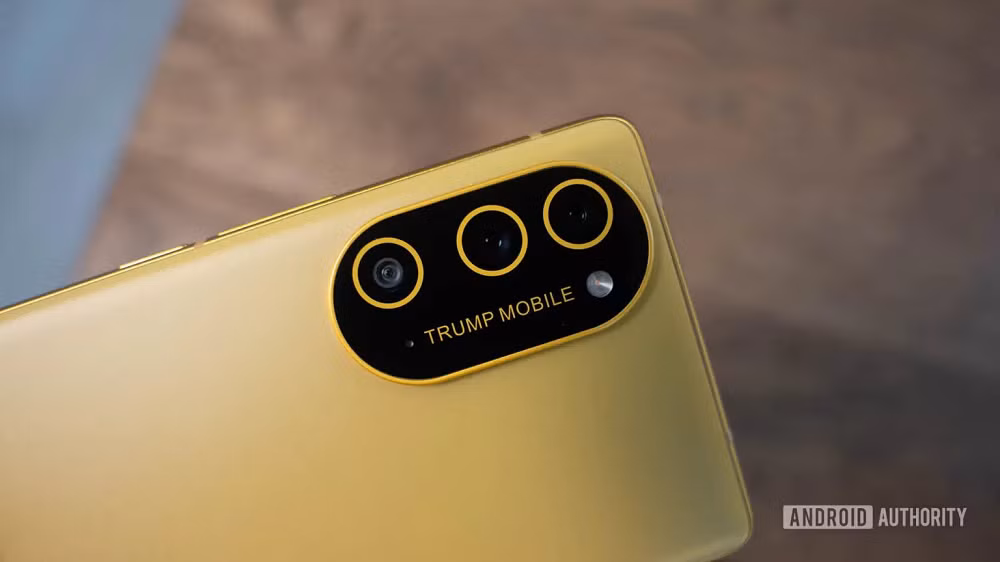 Kết quả ban đầu cho thấy Trump Mobile T1 không phải là một thiết bị hoàn toàn vô dụng, nhưng lại bộc lộ quá nhiều hạn chế so với mặt bằng chung của thị trường smartphone hiện nay, khiến giá bán trở nên khó thuyết phục nếu đặt cạnh nhiều đối thủ Android cùng phân khúc.(Ảnh: Android Authority)