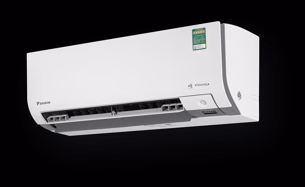 Không chỉ kiểm soát độ ẩm, FTKM còn được tích hợp loạt tính năng thông minh thông qua ứng dụng Daikin Air Select, cho phép người dùng điều khiển từ xa, theo dõi điện năng tiêu thụ và kích hoạt GPS Interlock để điều hòa tự bật khi chủ nhà sắp về tới nơi.