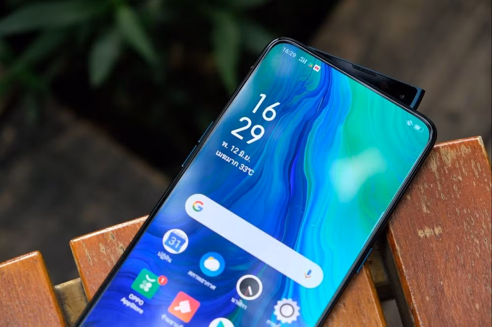 Việc phụ thuộc vào chip, hệ điều hành và công nghệ lõi từ phương Tây cũng làm biên lợi nhuận của các hãng Trung Quốc thấp hơn Apple hay Samsung.