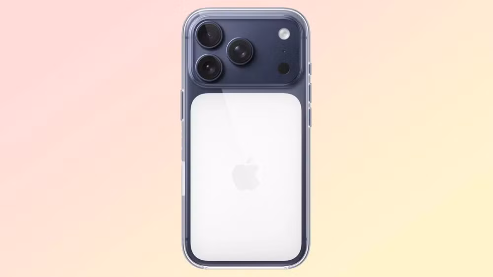 Sai lầm lớn nhất khi mua iPhone 17 Pro là chọn ốp lưng trong suốt Apple với thiết kế kỳ quặc.
