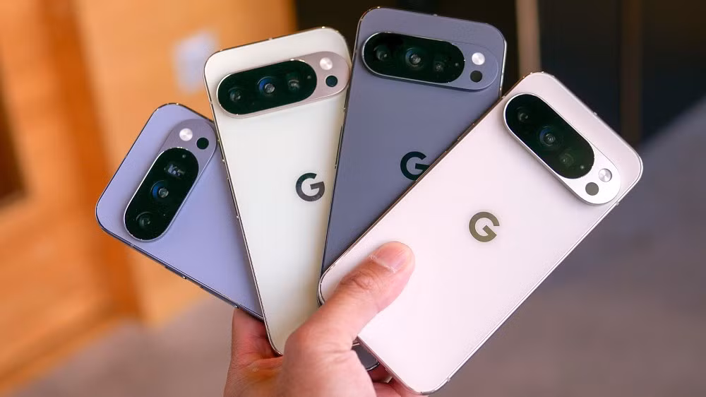 Người dùng nên liệt kê ít nhất 5 tính năng quan trọng như pin, camera, bộ nhớ để so sánh.