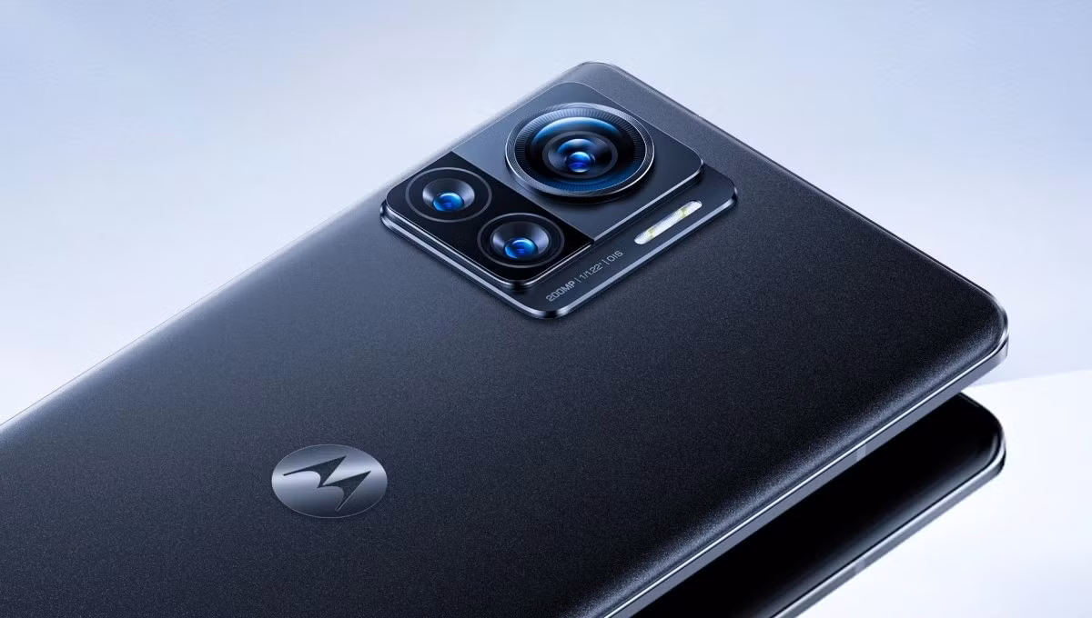 3. Motorola đem đến lựa chọn giá rẻ với G-series, kèm dòng điện thoại gập Razr hấp dẫn hơn nhiều so với Galaxy Z Flip.