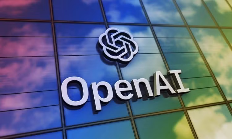 Với mô hình mới và kế hoạch phần cứng, OpenAI đặt mục tiêu giữ vững vị thế trong cuộc đua AI.